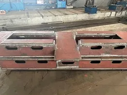 Base de galet de support (trunnion base)